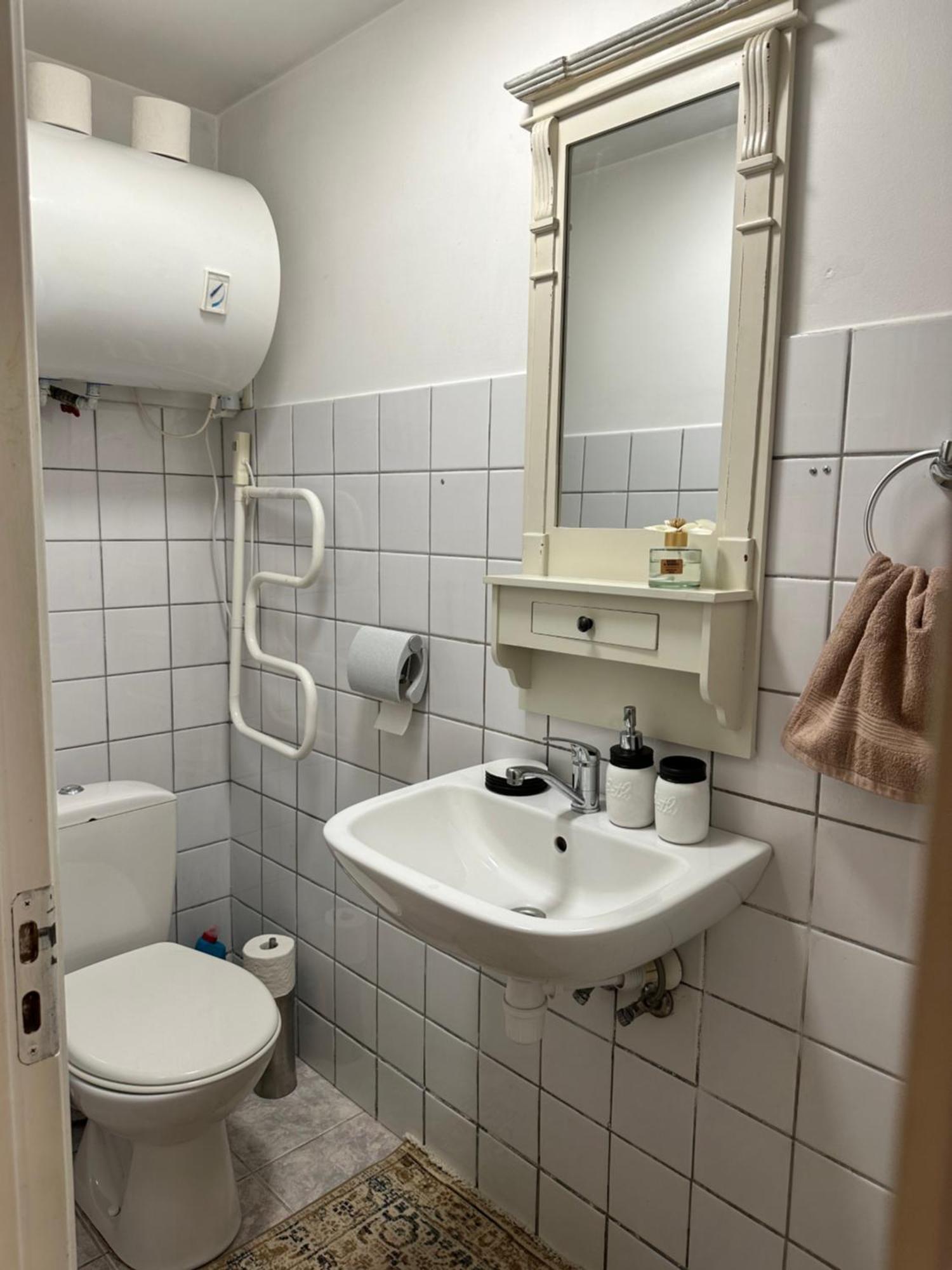 Anni Apartment Ventspils Bagian luar foto