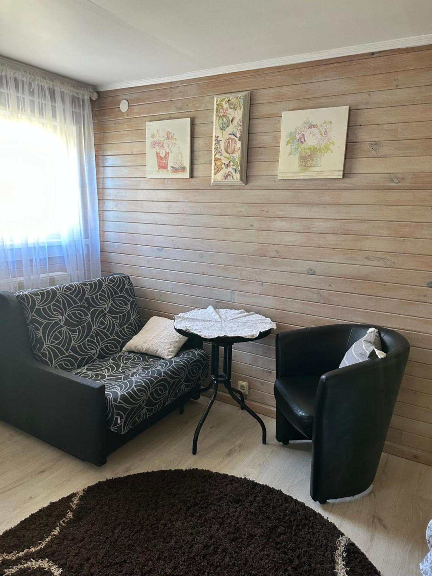 Anni Apartment Ventspils Bagian luar foto