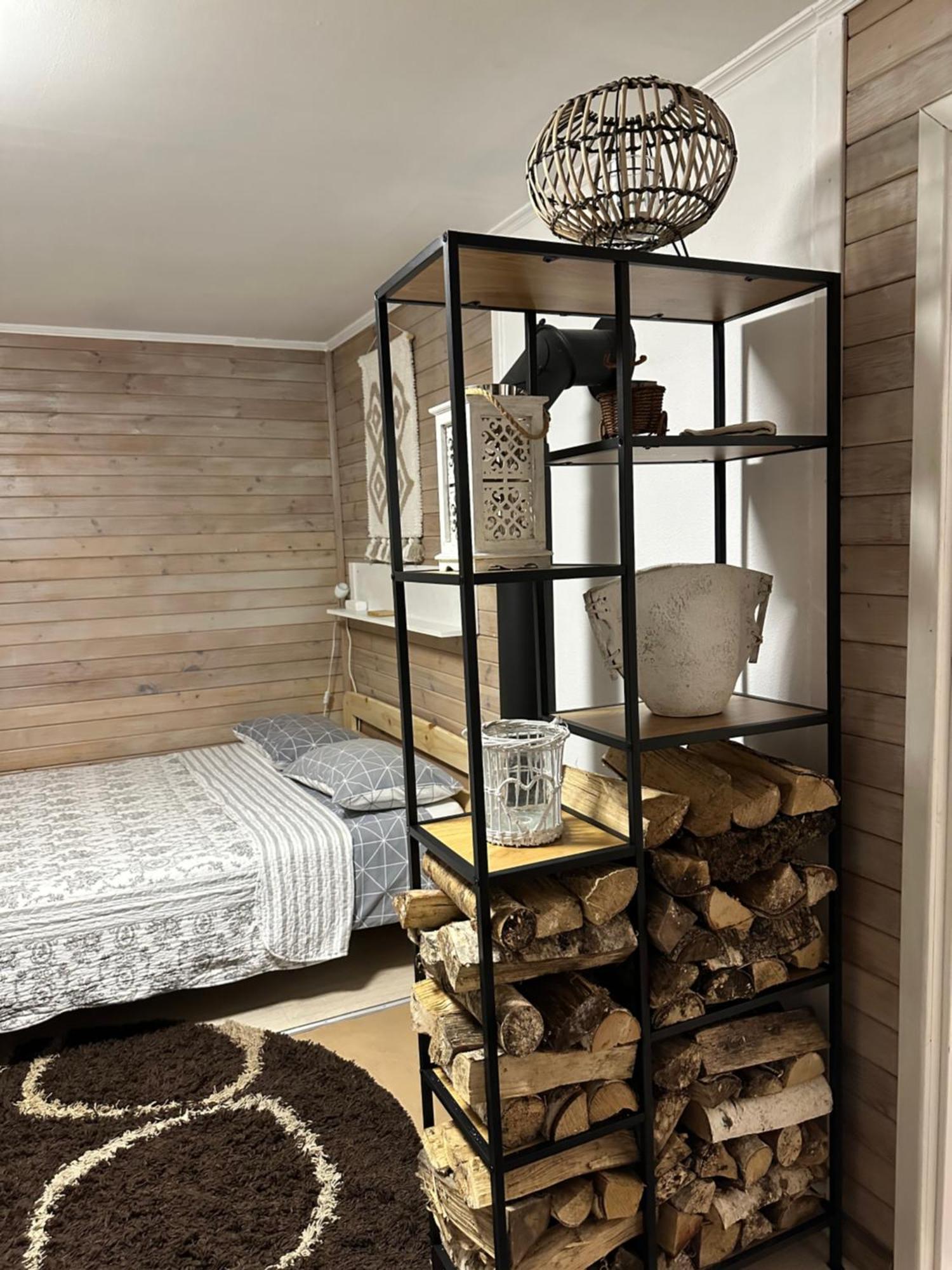 Anni Apartment Ventspils Bagian luar foto