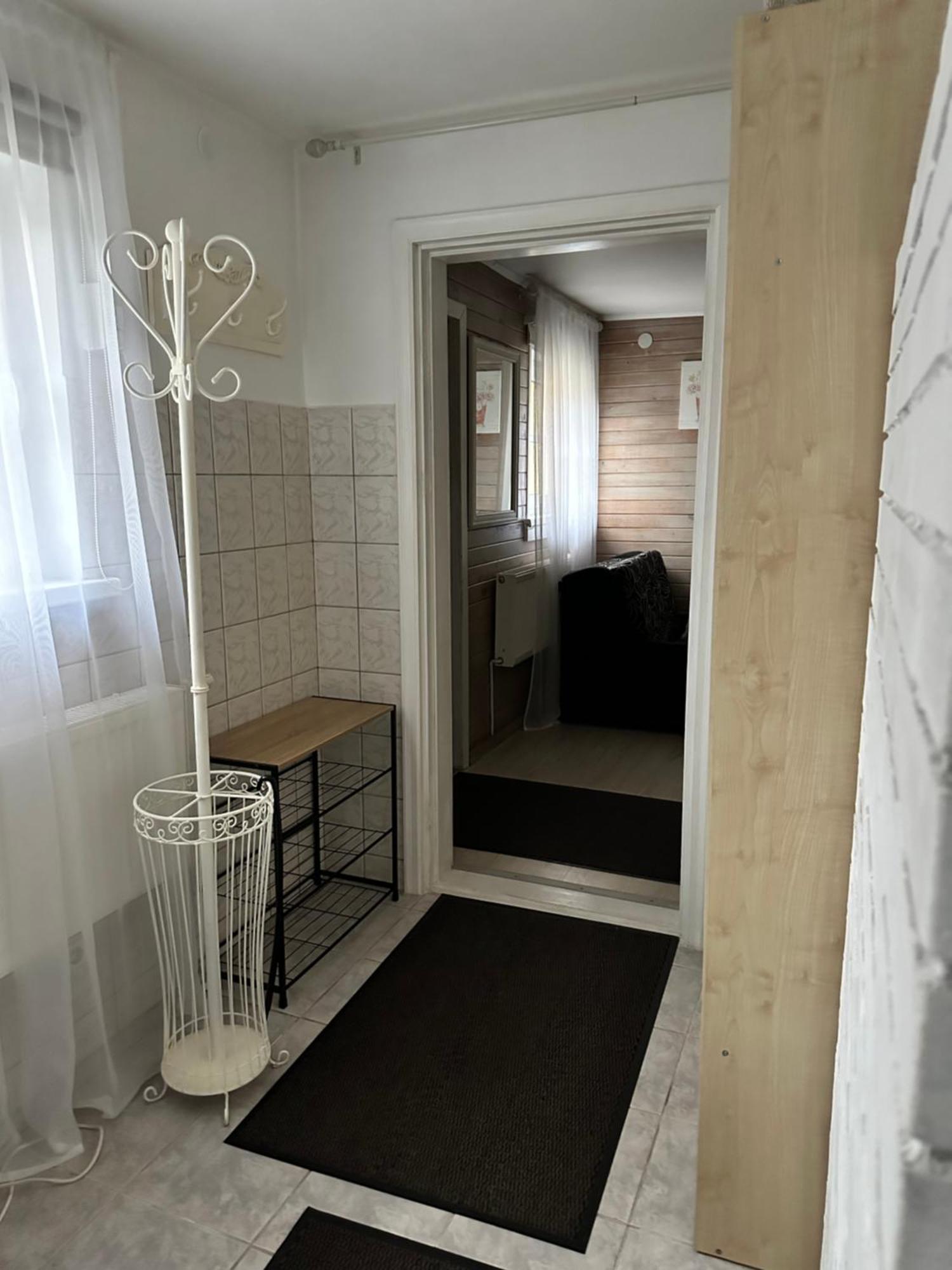 Anni Apartment Ventspils Bagian luar foto