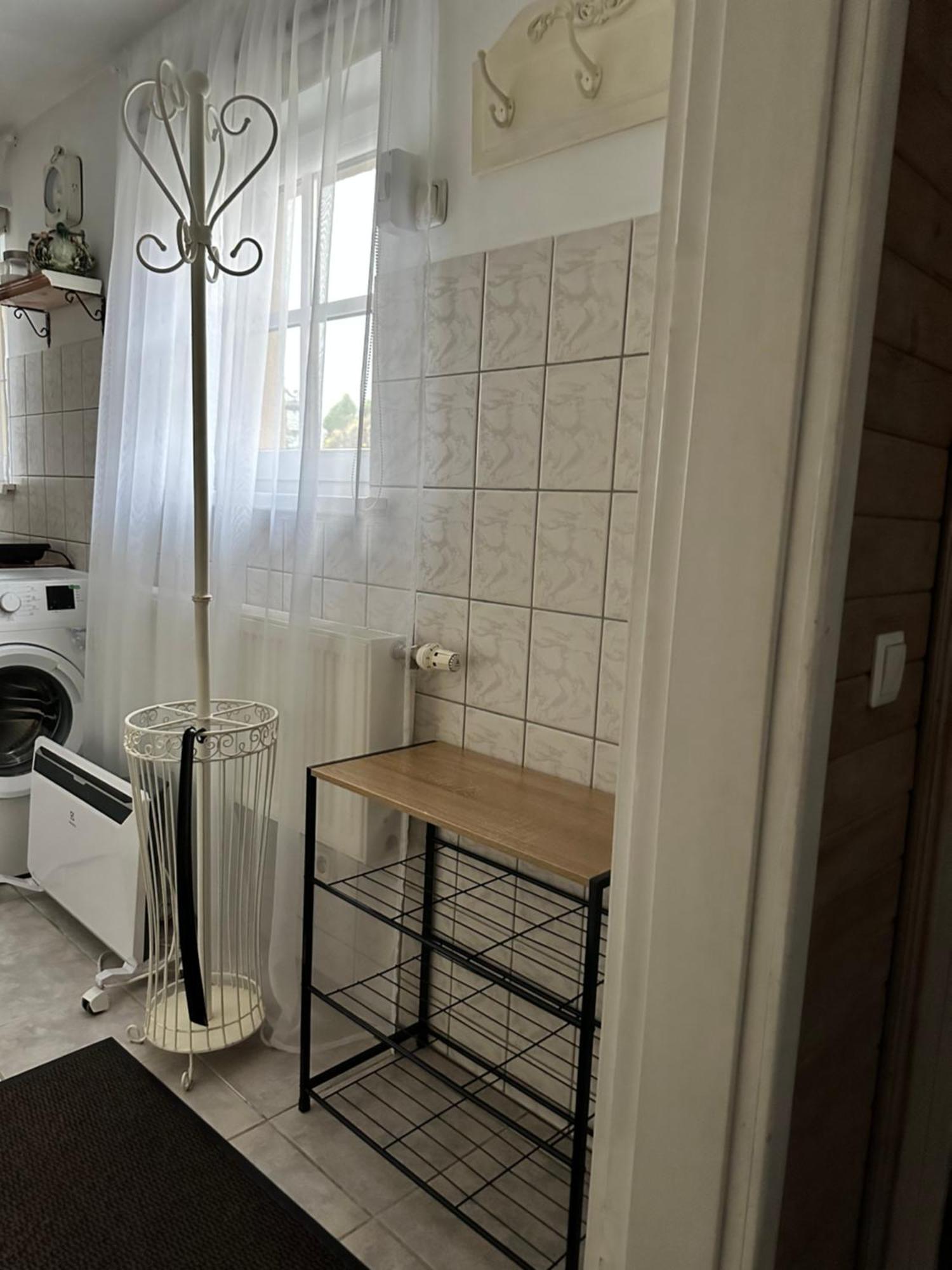 Anni Apartment Ventspils Bagian luar foto